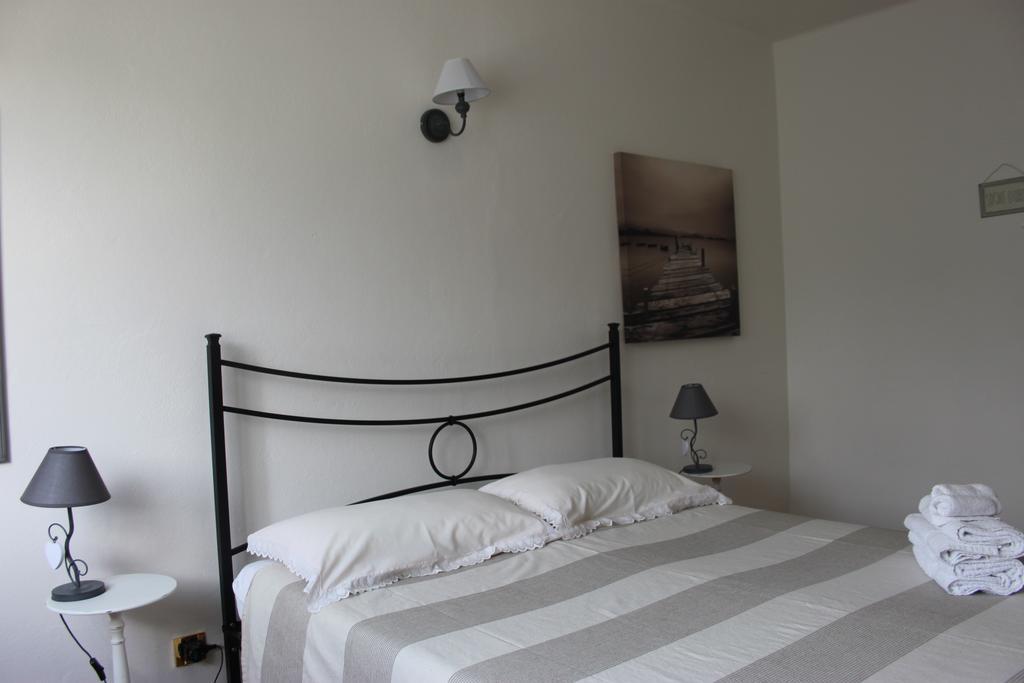 Bed And Breakfast Anna Isera Exterior photo